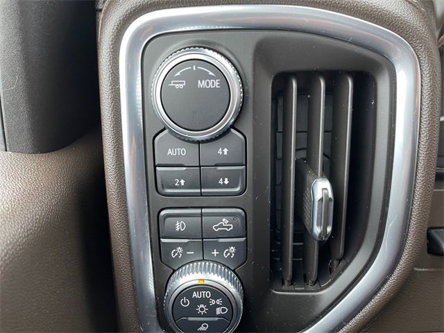 Used 2021 GMC Sierra 3500 Denali w/ Denali Ultimate Package image 17