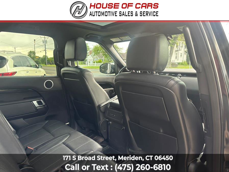 Used 2017 Land Rover Discovery SE image 29