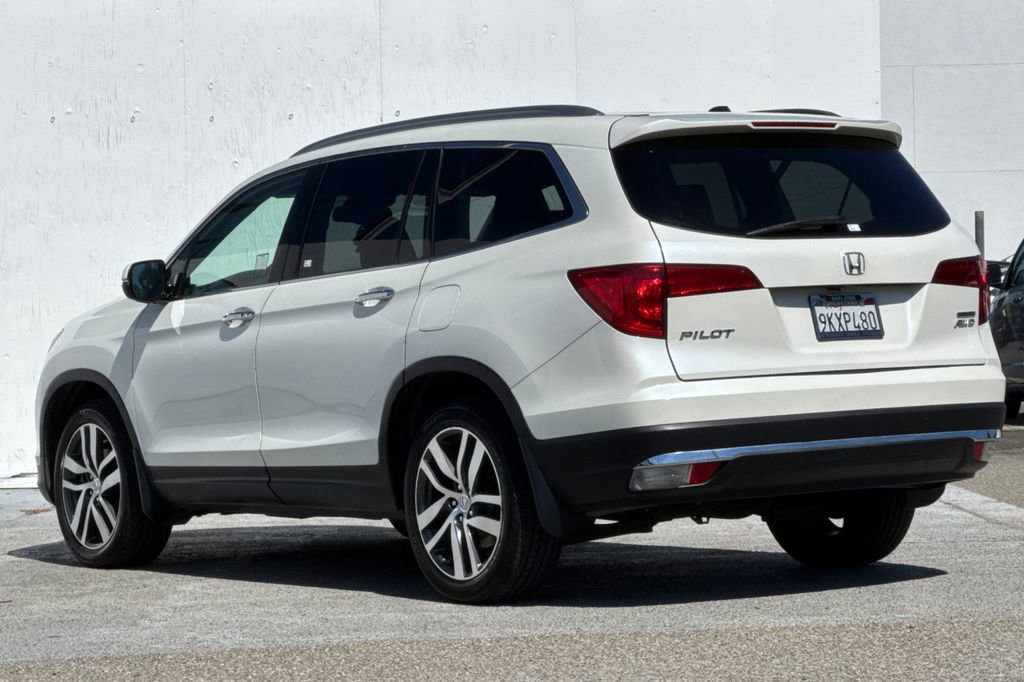 Used 2017 Honda Pilot Touring image 5