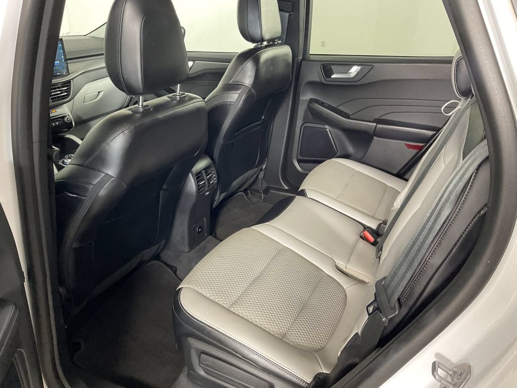 Used 2023 Ford Escape SE FWD image 19