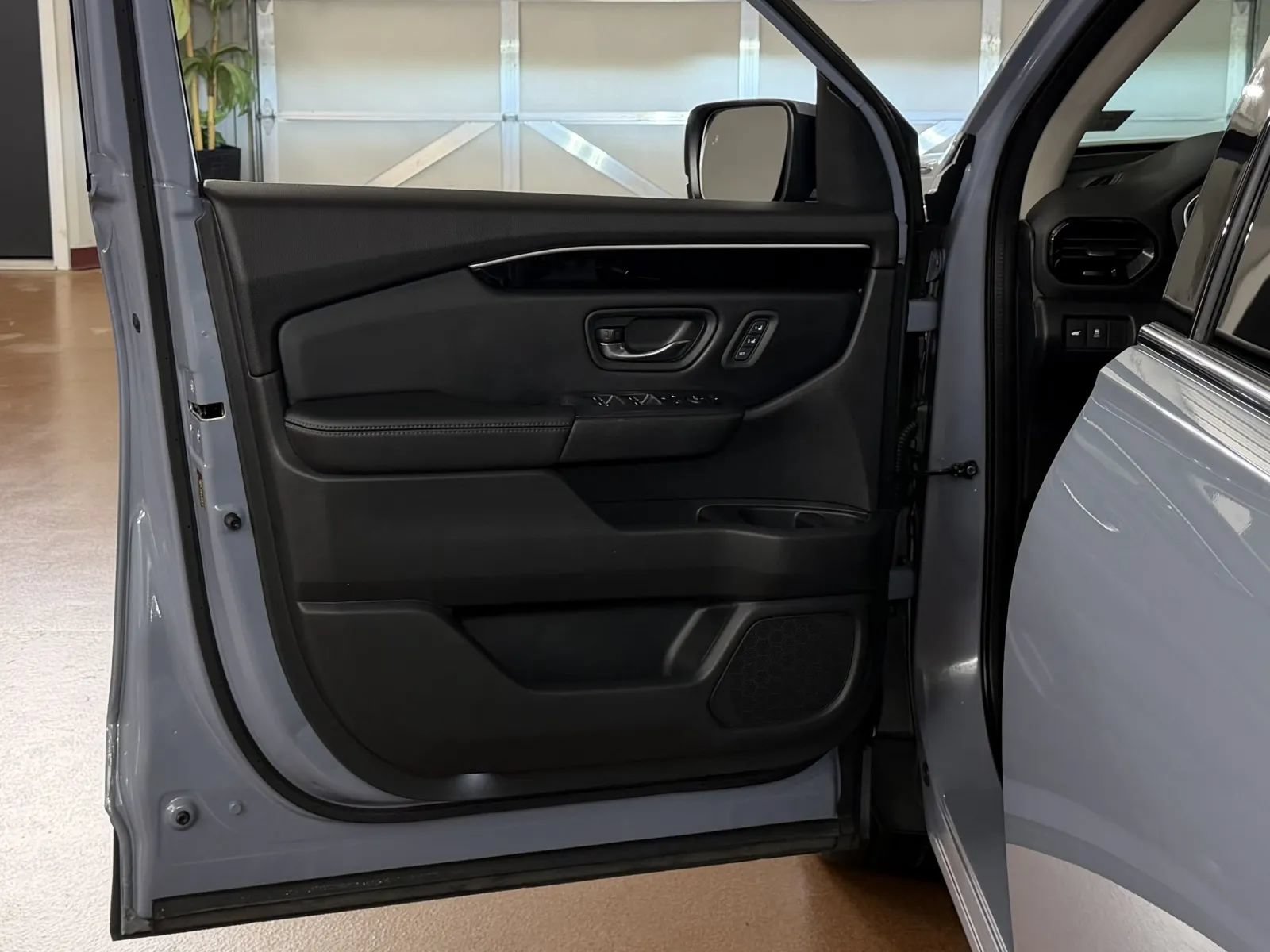 Used 2023 Honda Pilot Touring image 15