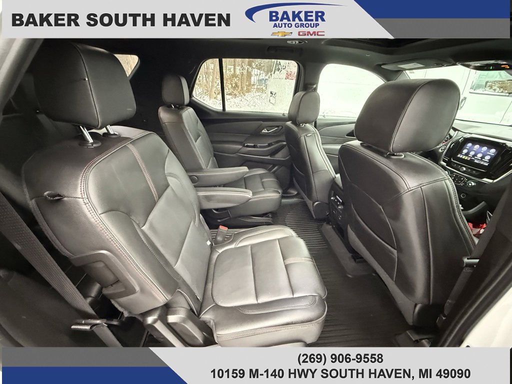 Used 2023 Chevrolet Traverse RS image 8