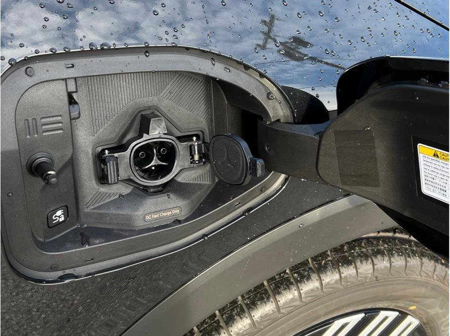 New 2026 Nissan Leaf w/ Floor Mat Package (S+) FWD image 8