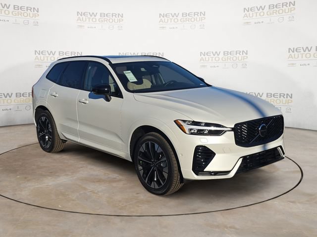 New 2026 Volvo XC60 T8 Plus w/ Protection Package Premier AWD/4WD image 7