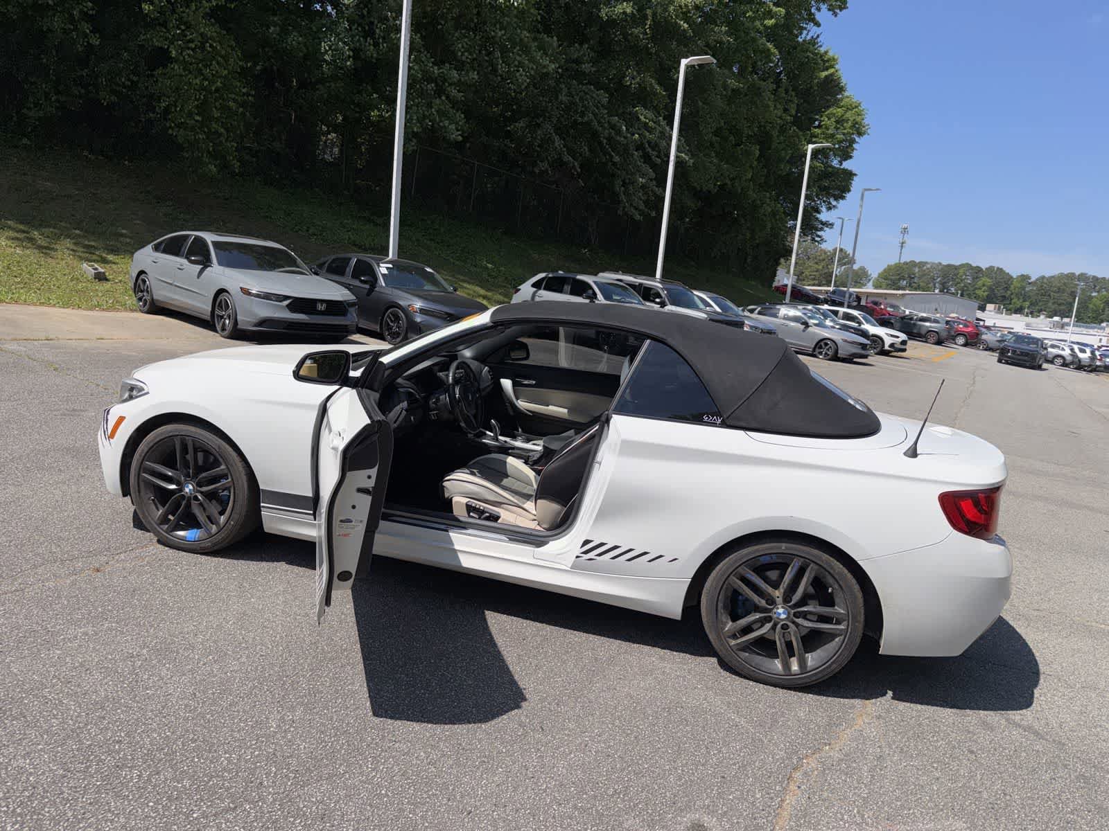 Used 2016 BMW 228i Convertible RWD image 17