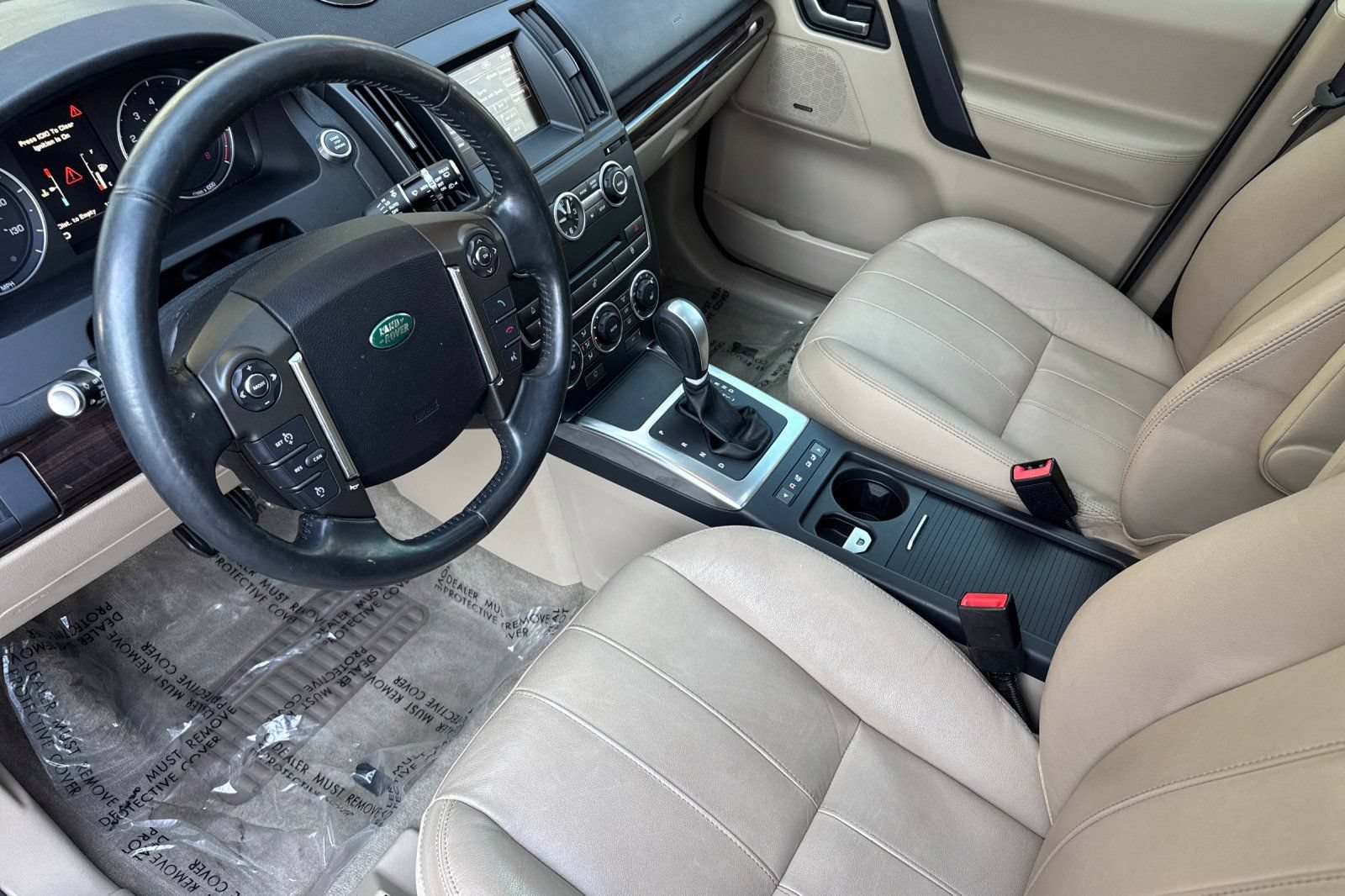 Used 2013 Land Rover LR2 AWD/4WD image 10
