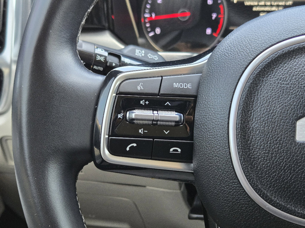 Certified 2022 Kia Sorento SX image 28