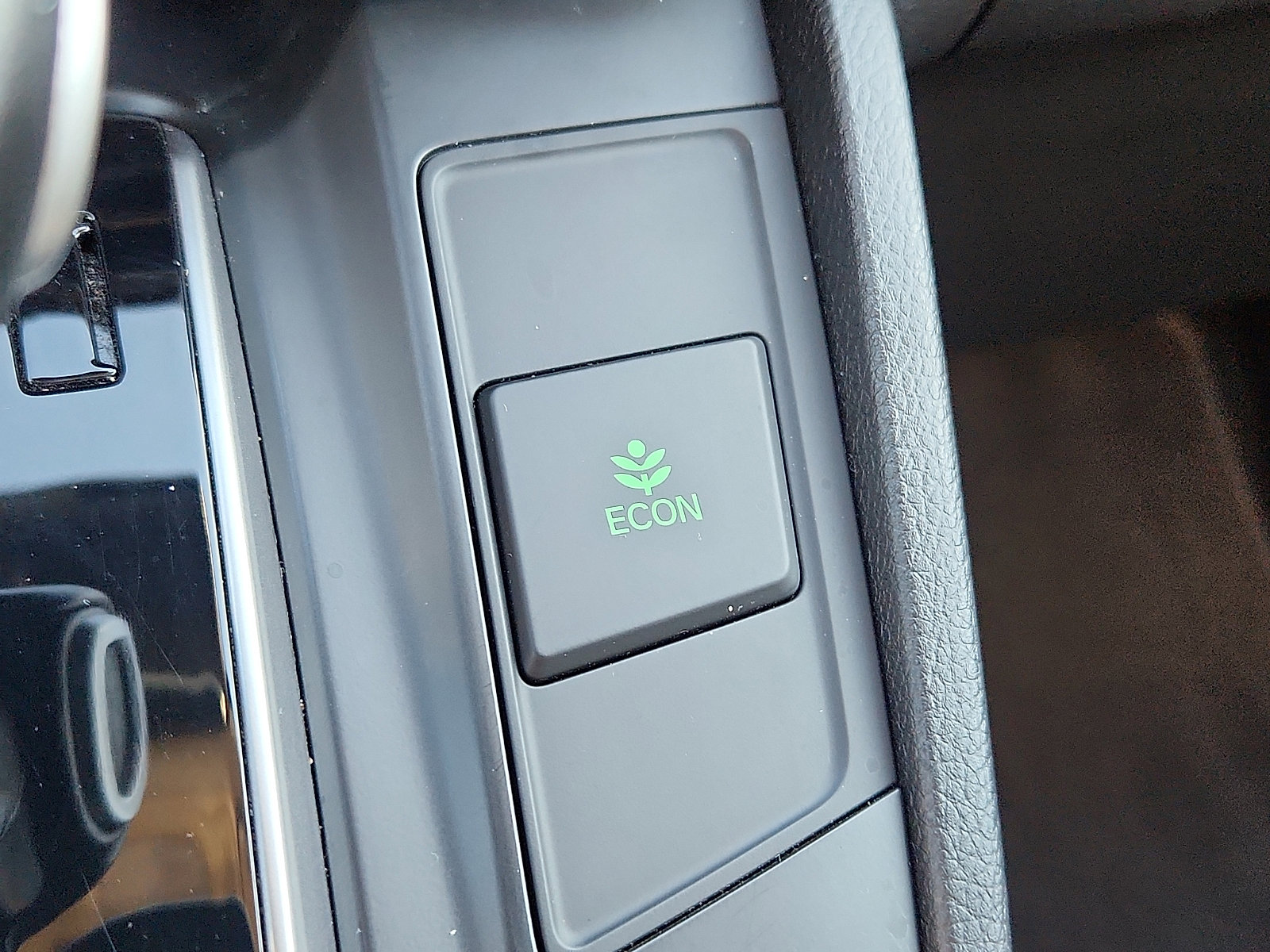 Used 2018 Honda CR-V EX-L image 24