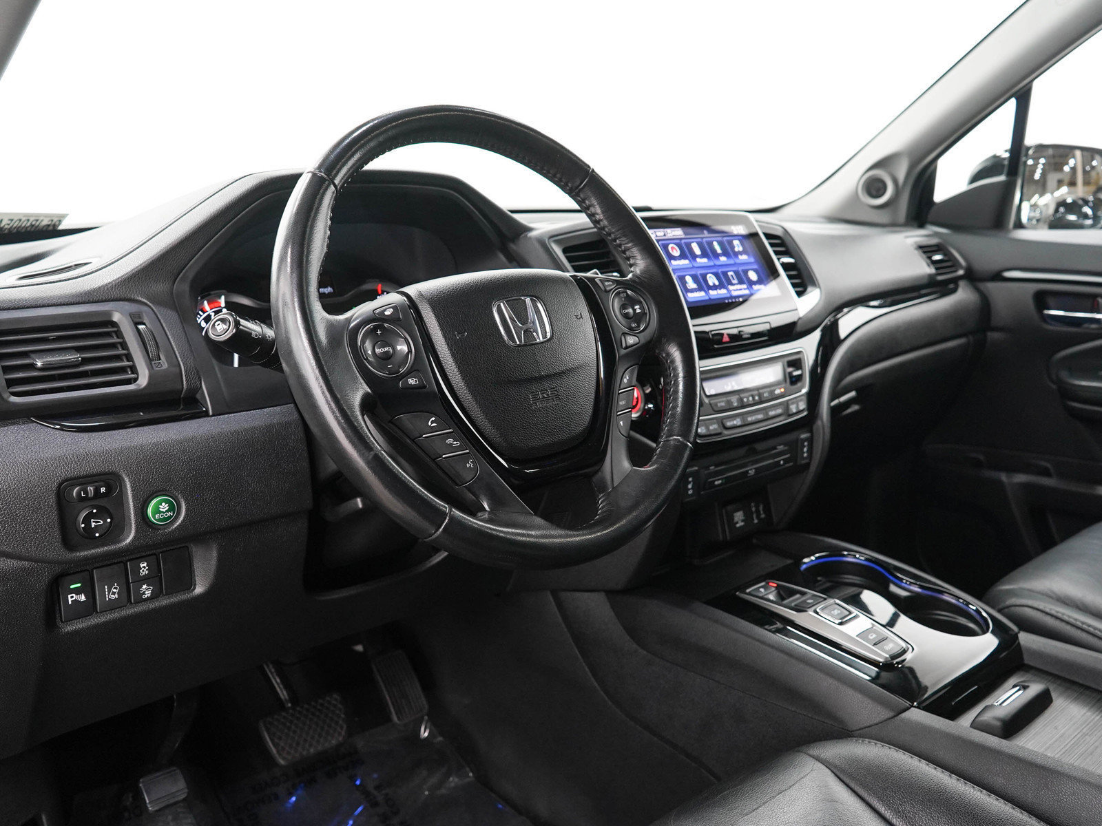Used 2017 Honda Pilot Touring image 28