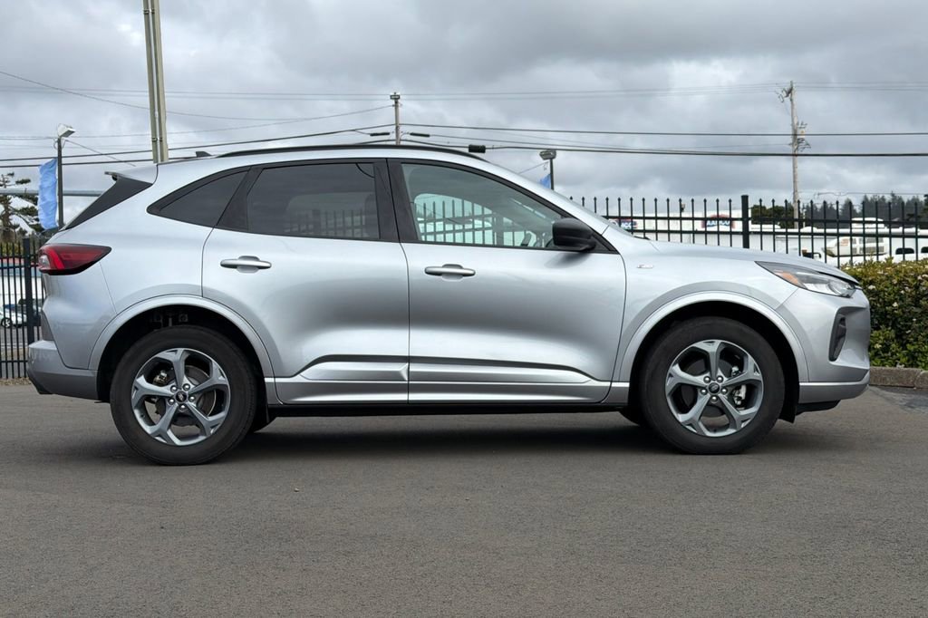 Certified 2023 Ford Escape ST-Line w/ Tech Pack #1 image 2