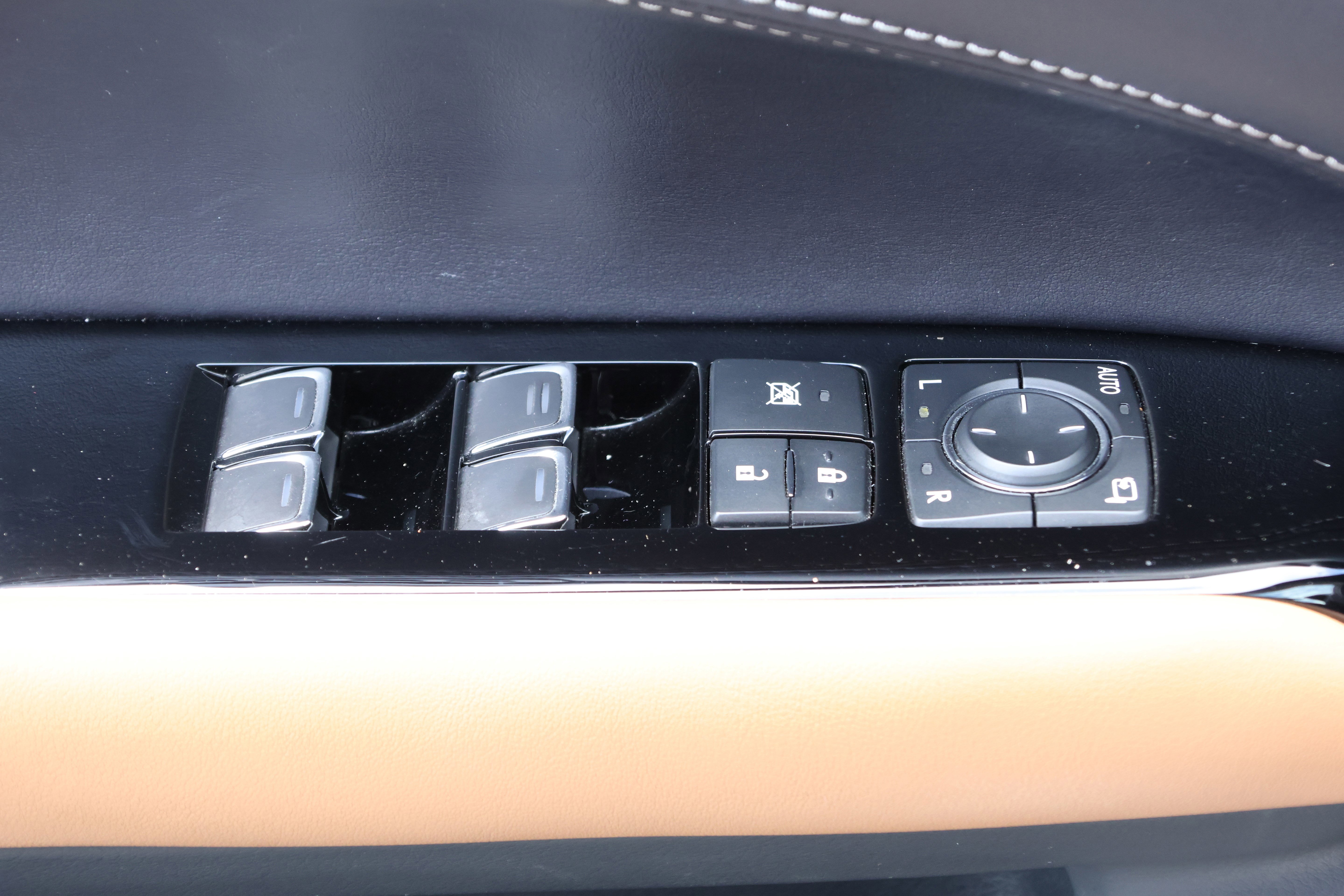 Used 2019 Lexus GS 350 AWD w/ Premium Package image 14