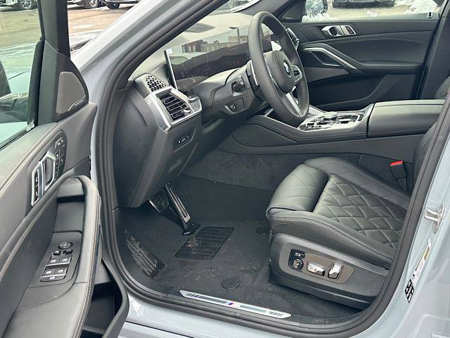 New 2026 BMW X6 xDrive40i image 4
