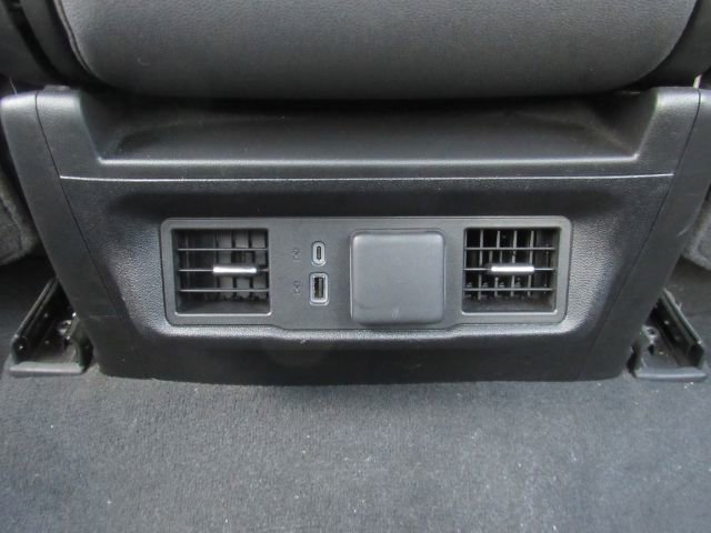 Used 2025 GMC Sierra 1500 SLT image 26