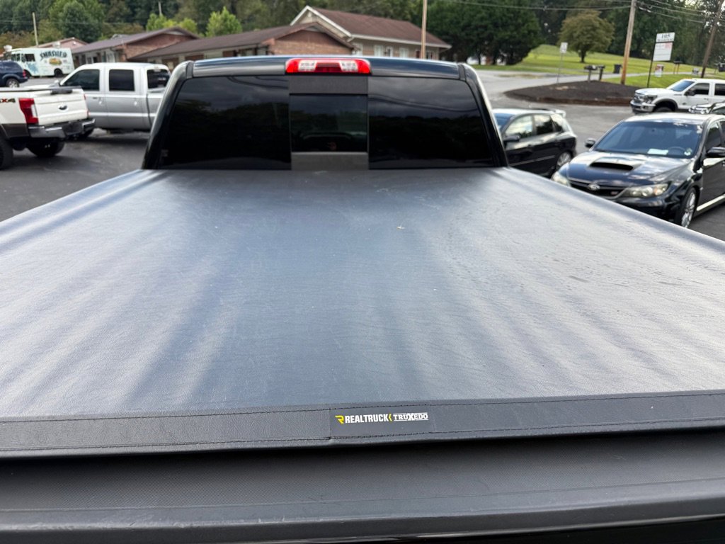 Used 2015 GMC Sierra 2500 Denali w/ Duramax Plus Package image 29