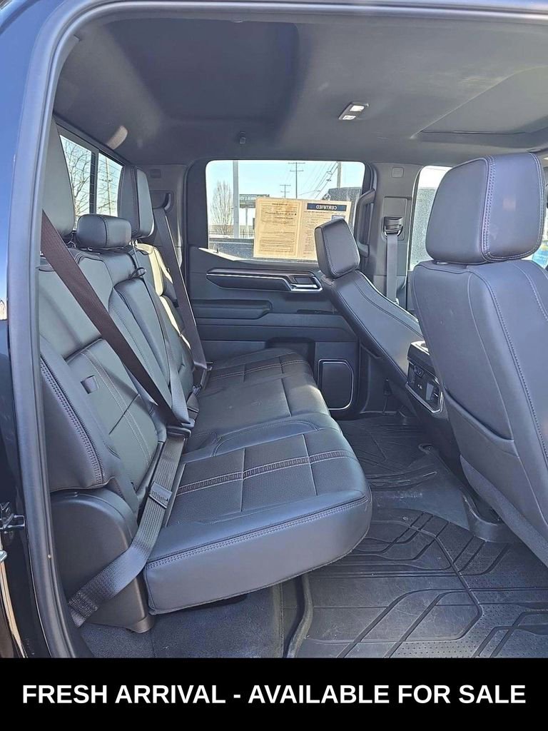 Used 2024 Chevrolet Silverado 1500 High Country w/ High Country Premium Package image 17