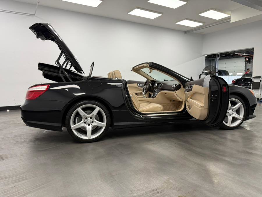 Used 2013 Mercedes-Benz SL 550 image 50
