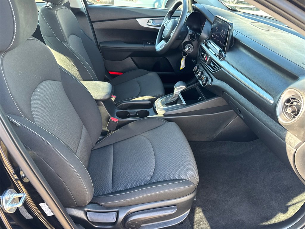 Used 2024 Kia Forte LXS image 13