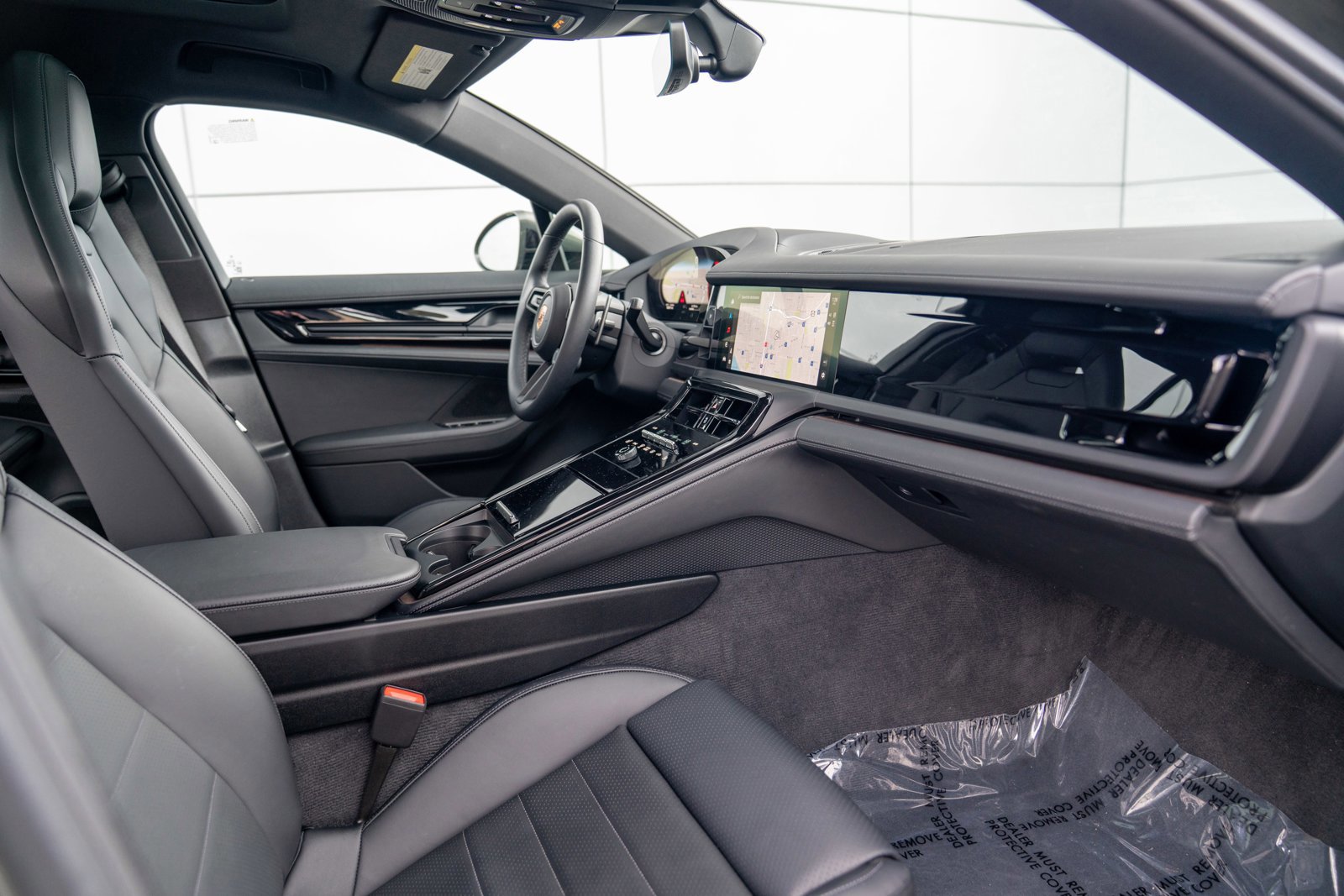 Certified 2025 Porsche Panamera image 24