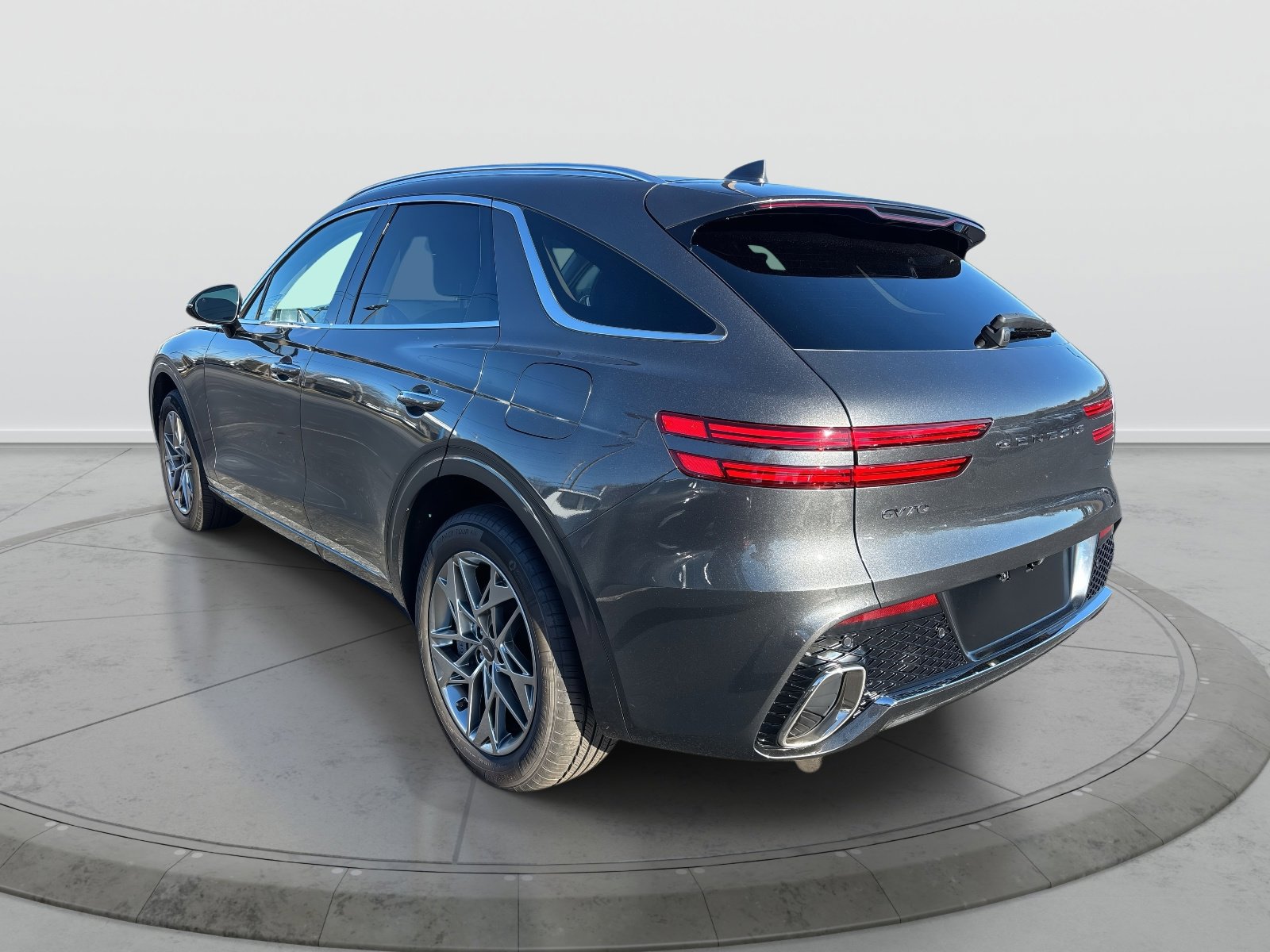 Used 2023 Genesis GV70 2.5T w/ Select Package image 3