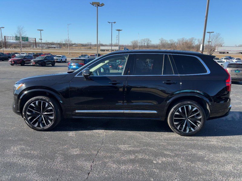 Used 2025 Volvo XC90 B6 Plus image 2
