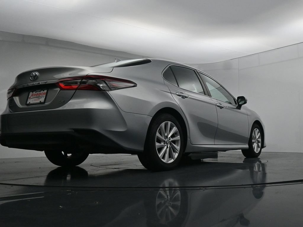 Used 2023 Toyota Camry LE FWD image 37