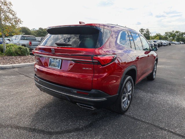 Used 2025 Buick Enclave Preferred AWD/4WD image 9
