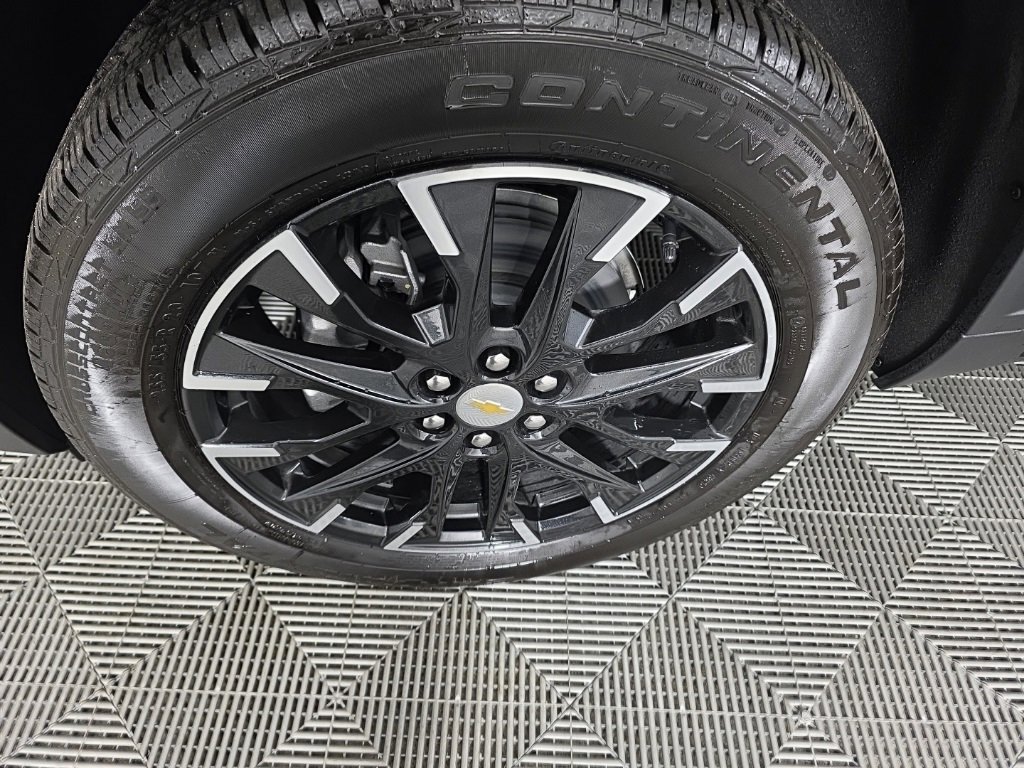 New 2026 Chevrolet Traverse LT w/ Sun and Wheel Package image 10
