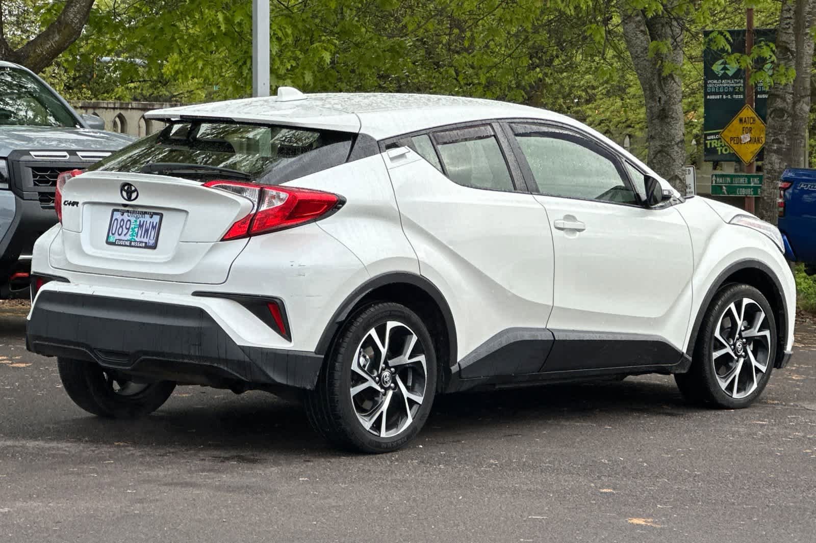 Used 2021 Toyota C-HR XLE FWD image 2