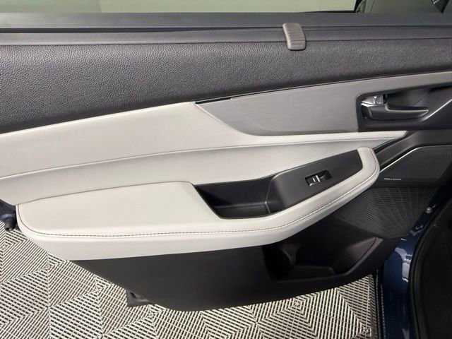 Used 2025 Acura MDX w/ Technology Package image 38