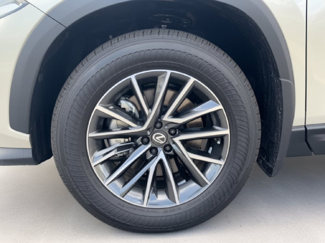 New 2026 Lexus NX 350h FWD image 11