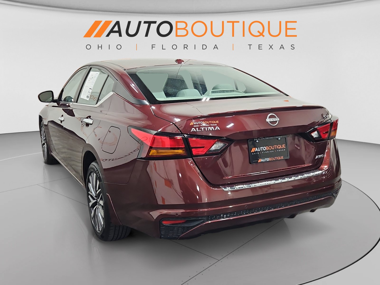 Used 2023 Nissan Altima 2.5 SV AWD/4WD image 3