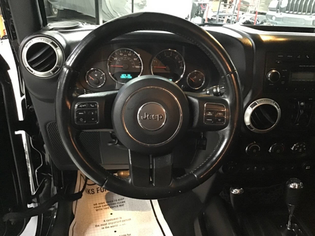 Used 2017 Jeep Wrangler Unlimited Sahara w/ Connectivity Group image 16