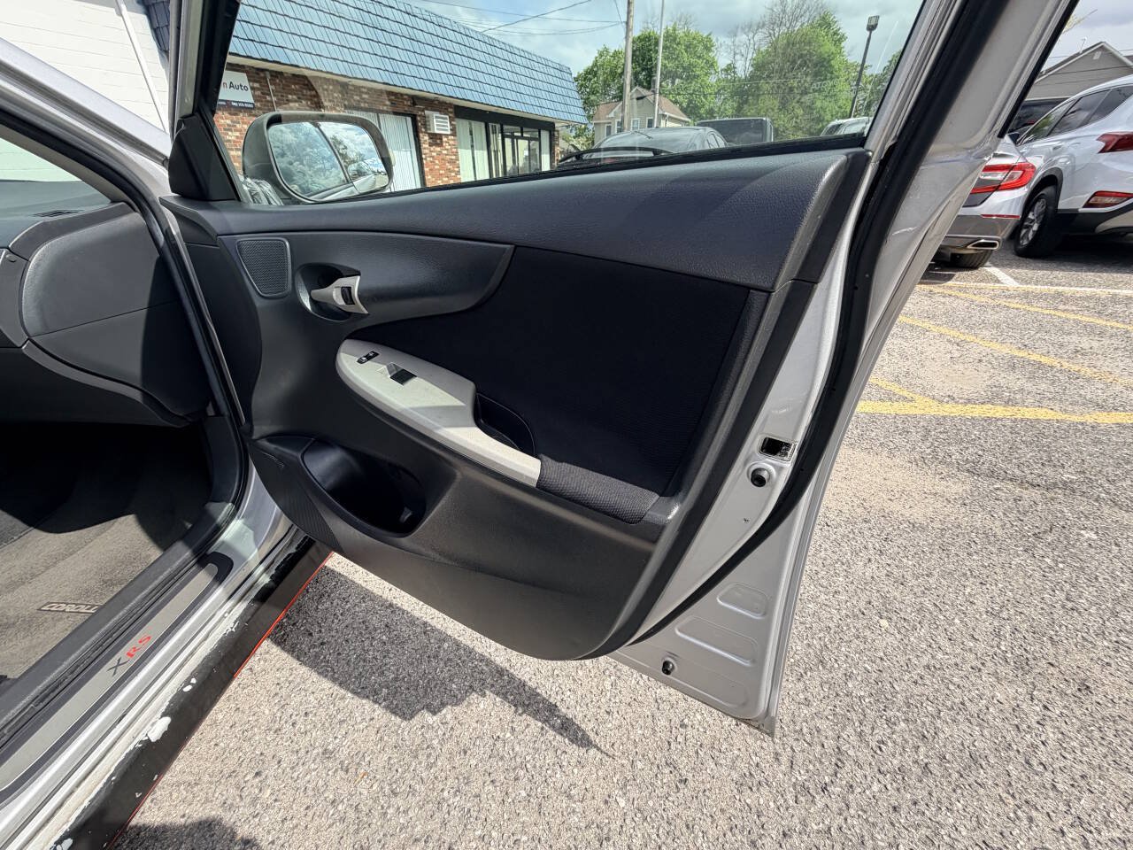 Used 2009 Toyota Corolla XRS FWD image 48