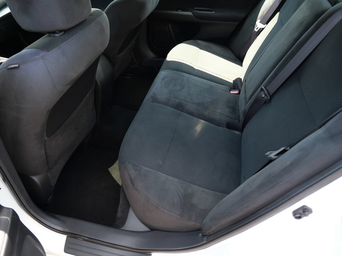 Used 2015 Nissan Altima 2.5 SV FWD image 19