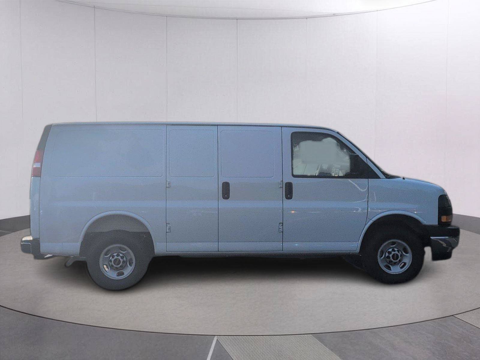 New 2026 GMC Savana 2500 w/ Driver Convenience Package RWD image 7