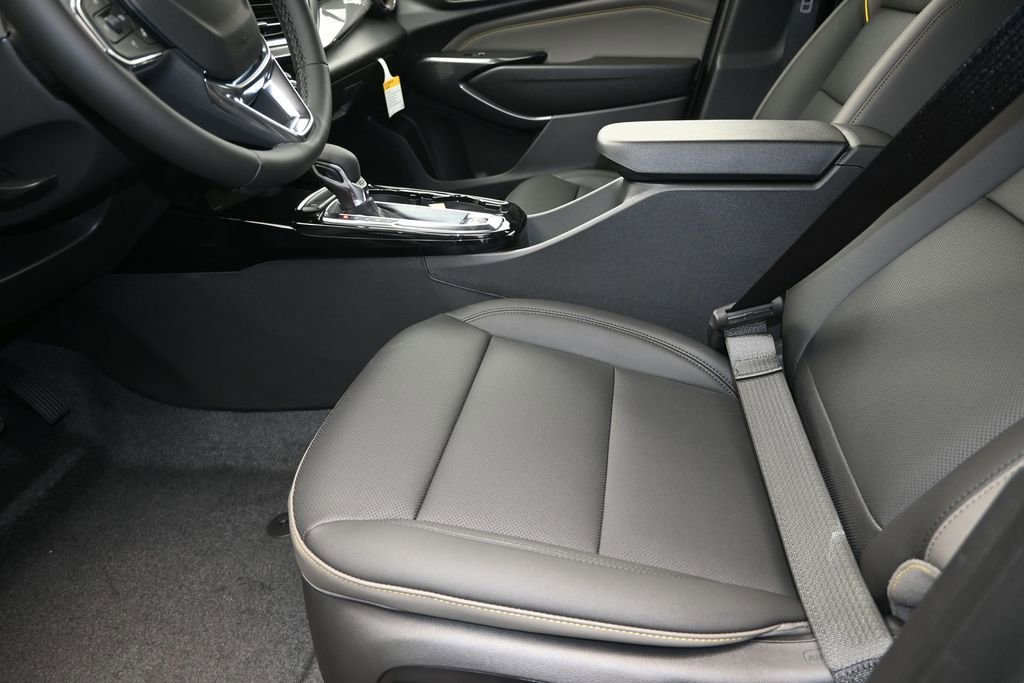 New 2026 Chevrolet Trax ACTIV w/ Driver Confidence Package FWD image 13
