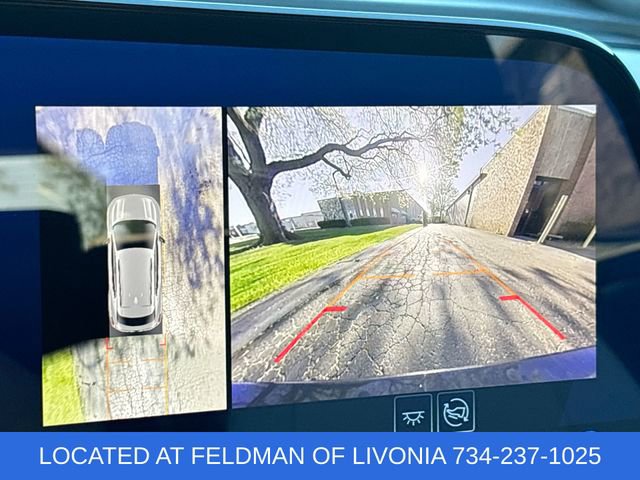 Certified 2025 Chevrolet Equinox EV LT w/ Convenience Package AWD/4WD image 15
