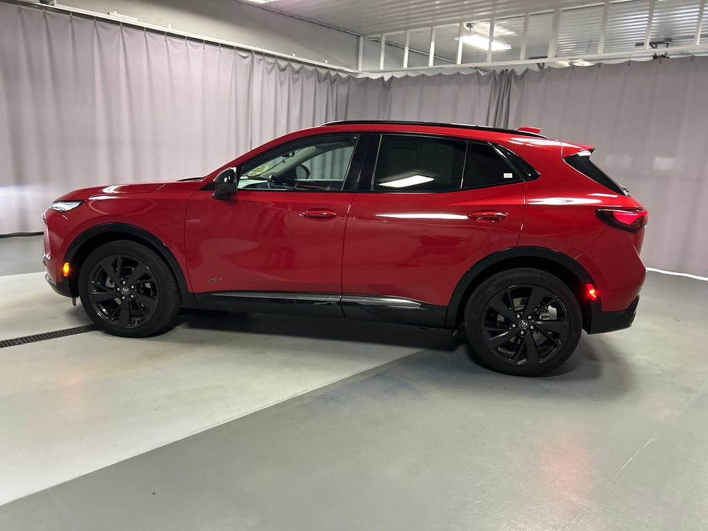 Used 2025 Buick Envision Sport Touring AWD/4WD image 4