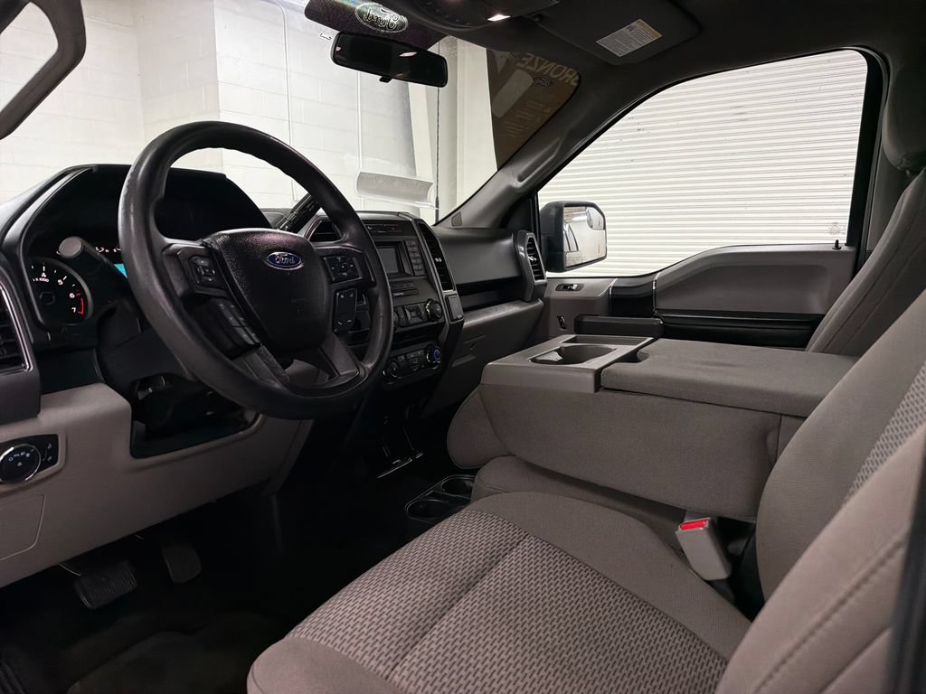 Used 2017 Ford F150 XLT RWD image 4