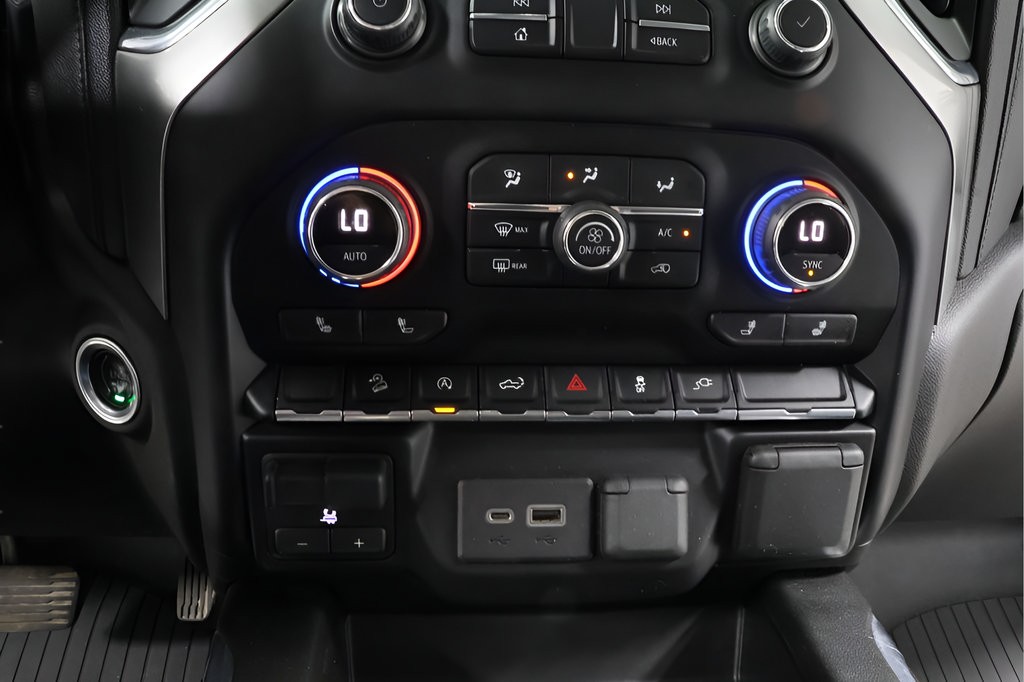 Used 2021 Chevrolet Silverado 1500 LT Trail Boss w/ Convenience Package II AWD/4WD image 10