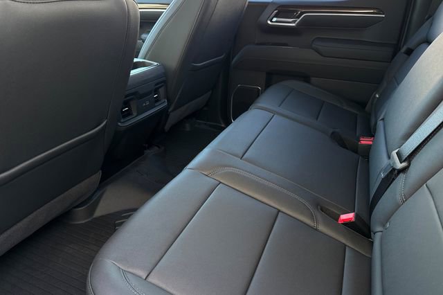 New 2026 Chevrolet Silverado 1500 RST w/ Dark Appearance Package image 16