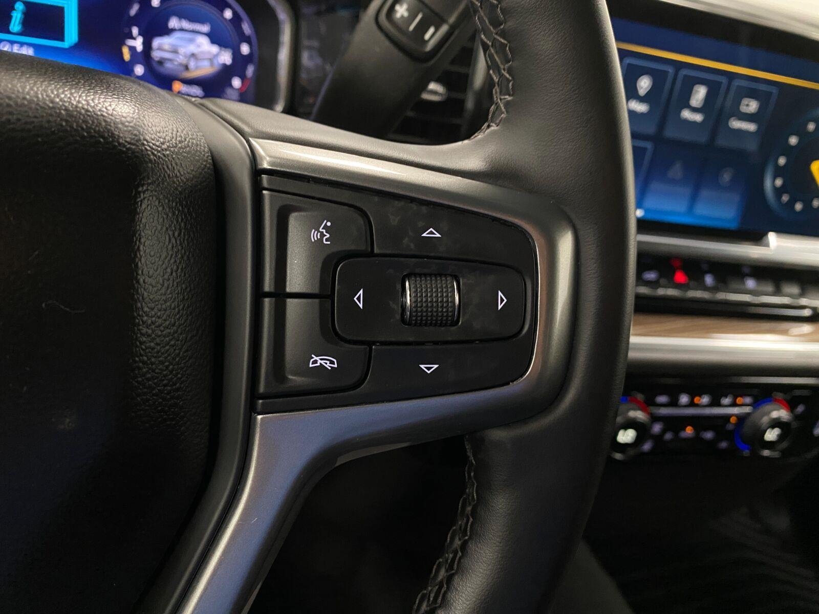 Used 2024 Chevrolet Silverado 1500 LT AWD/4WD image 47