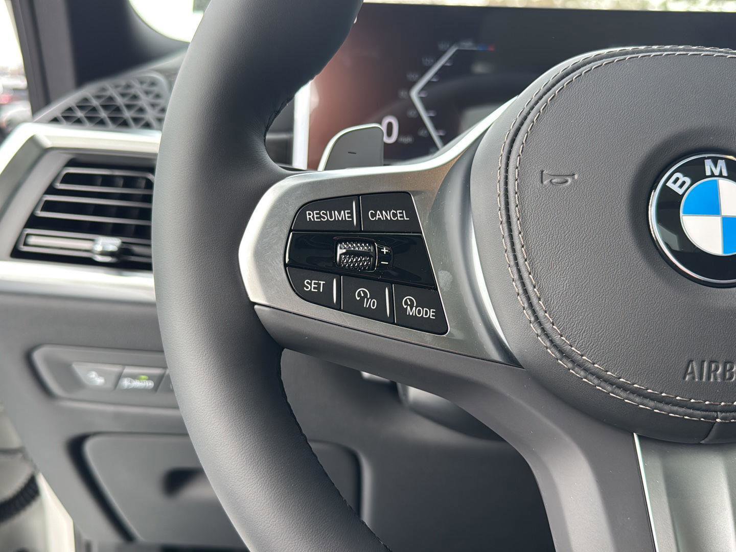 New 2026 BMW X5 sDrive40i image 18