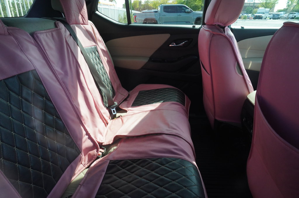 Used 2023 Chevrolet Traverse LS w/ Safety Package FWD image 8