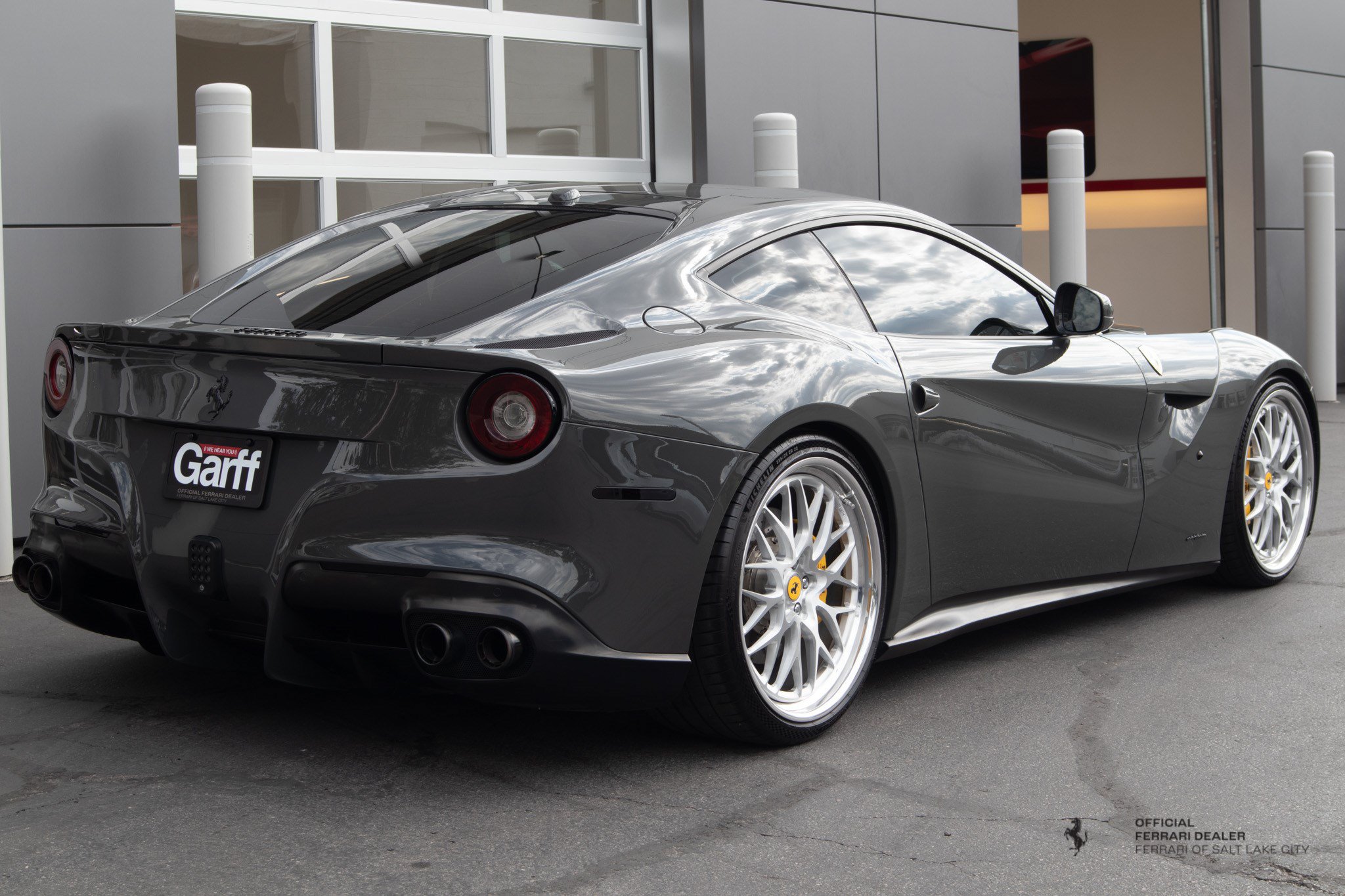 Used 2014 Ferrari F12 Berlinetta RWD image 6