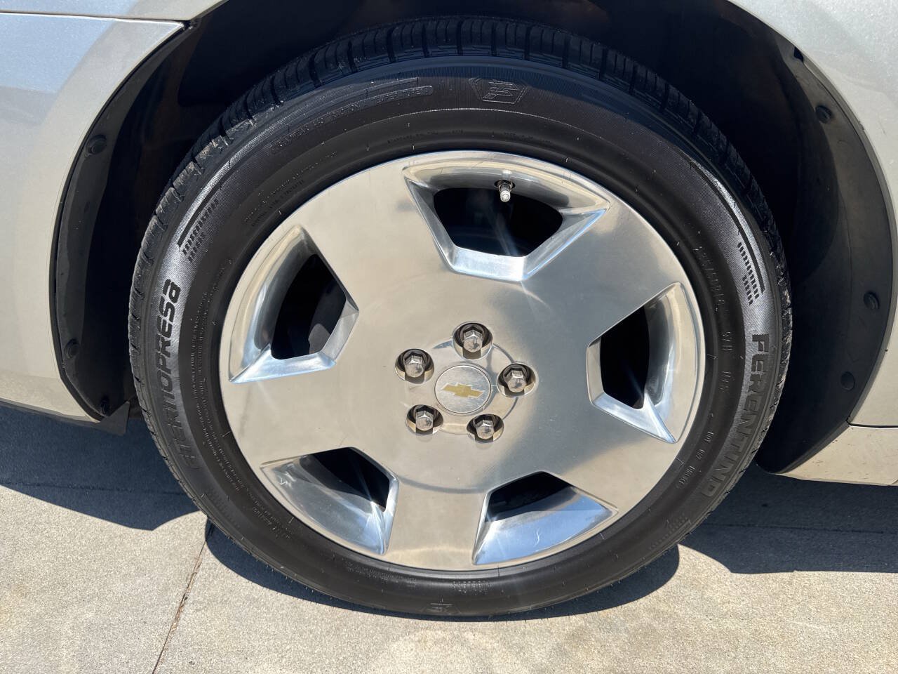 Used 2006 Chevrolet Impala SS FWD image 23