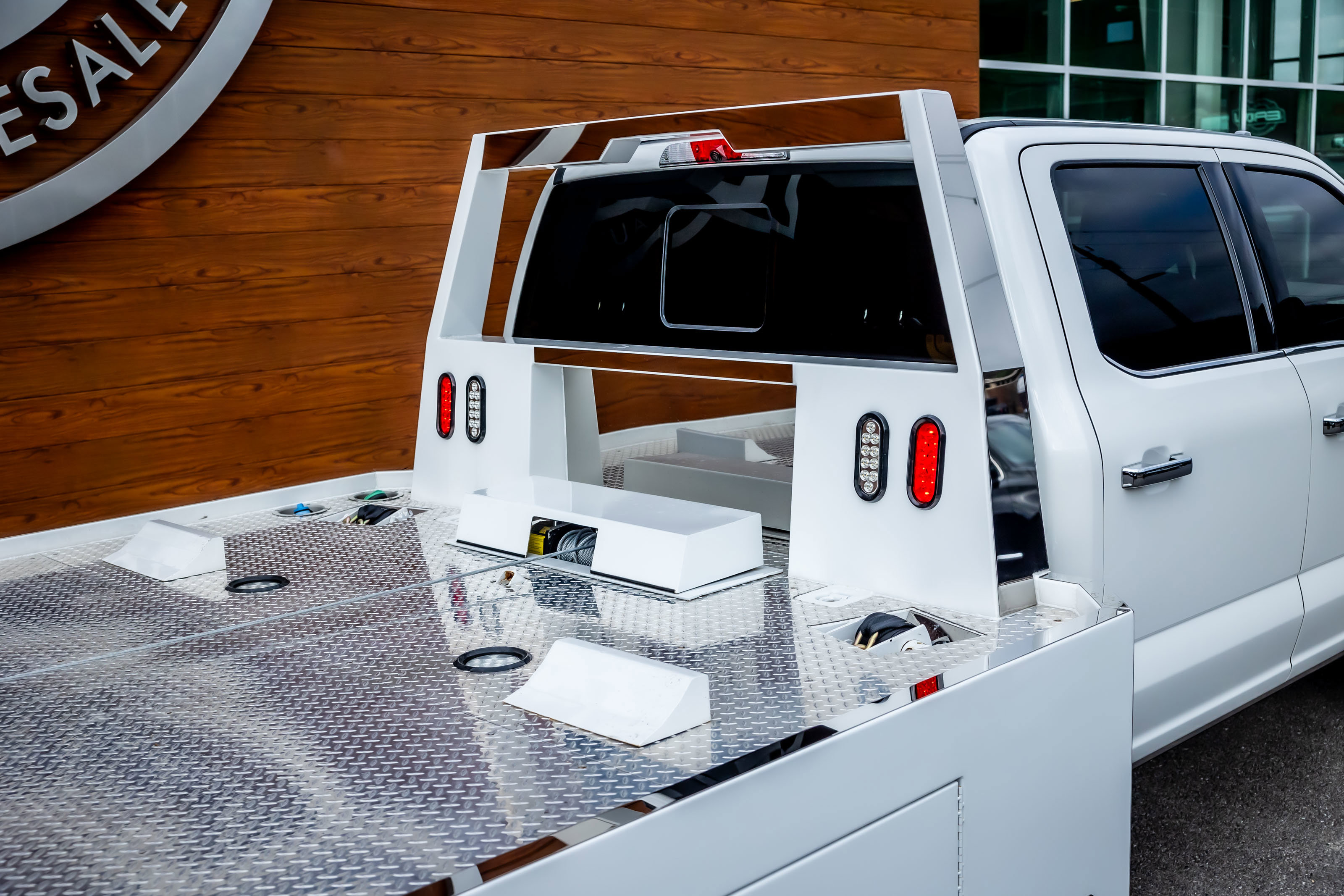 Used 2024 Ford F450 Platinum w/ FX4 Off-Road Package image 10