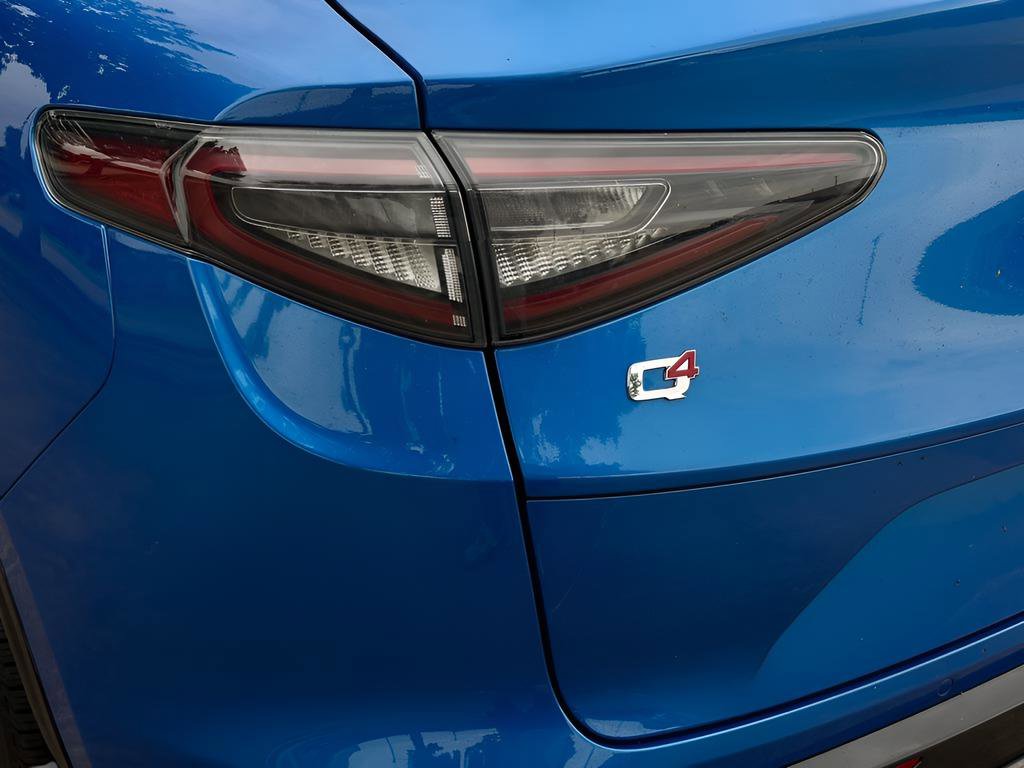 Used 2024 Alfa Romeo Stelvio Veloce image 30