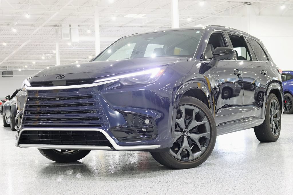 Used 2025 Lexus TX 500h AWD w/ Technology Package image 6