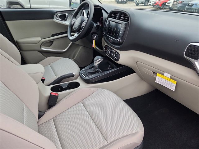 New 2025 Kia Soul LX w/ LX Technology Package image 16